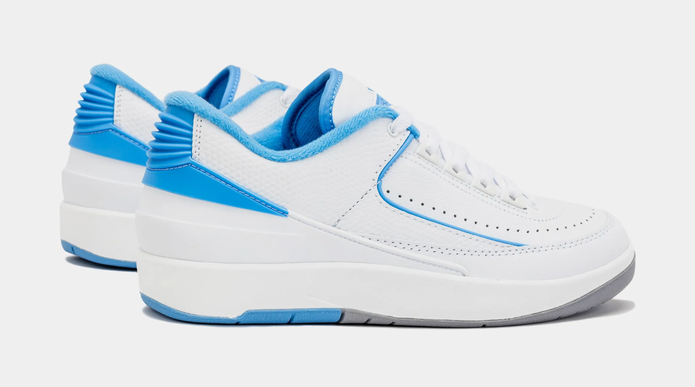 Air Jordan 2 Retro Low University Blue Grade School Lifestyle Shoes (White/Blue) Free Shipping