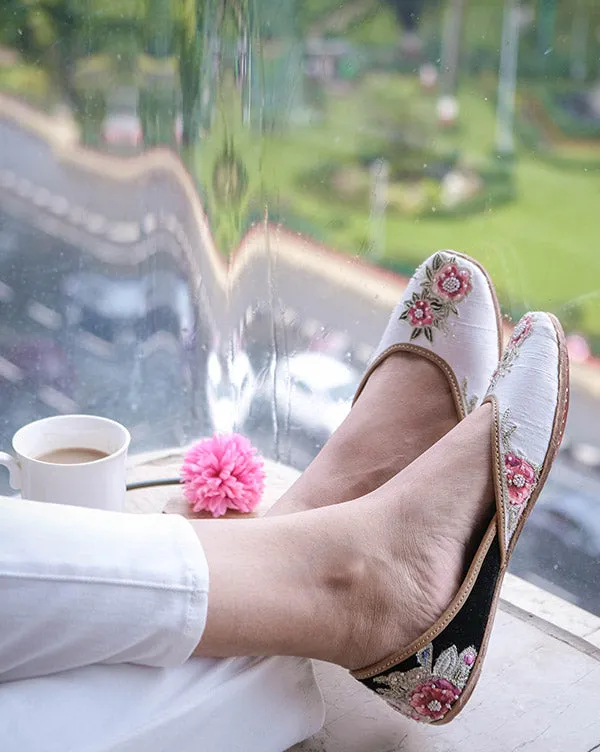 Belle's Rose : Juttis - Ivory: Payal Singhal X Fizzy Goblet