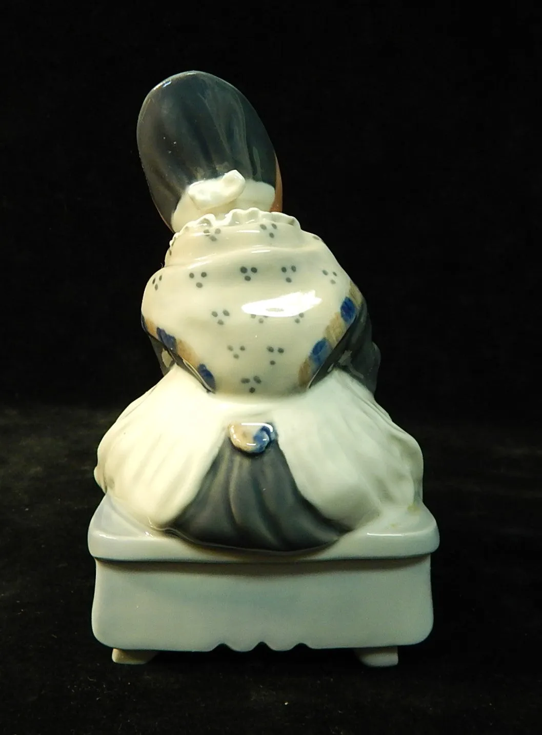 Bing & Gr?ndahl Woman Sewing Figurine