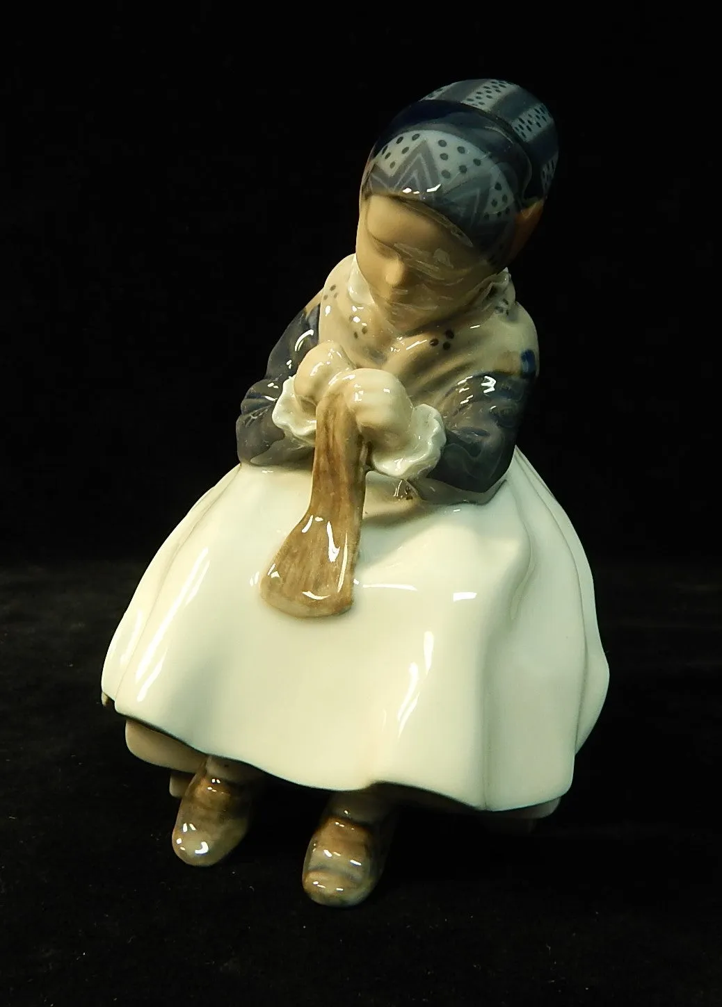 Bing & Gr?ndahl Woman Sewing Figurine