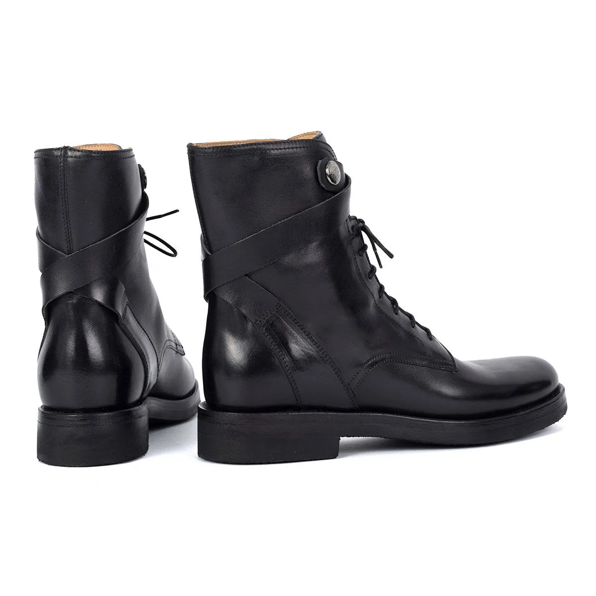 CAMIL 70021<br>Black lace-up boots