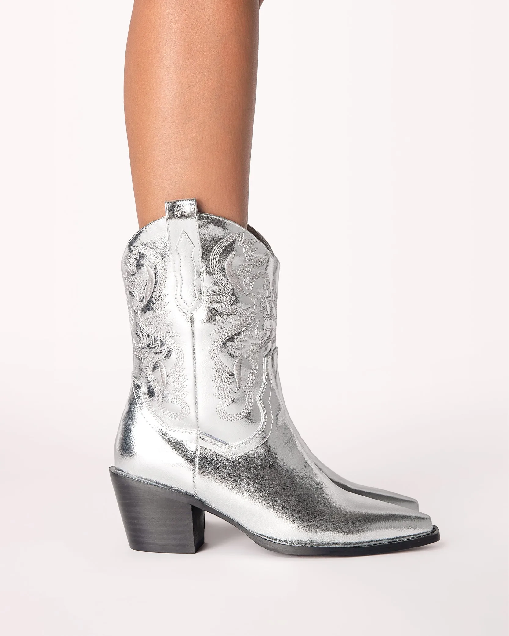 DAHINI SILVER METALLIC BOOT | BILLINI