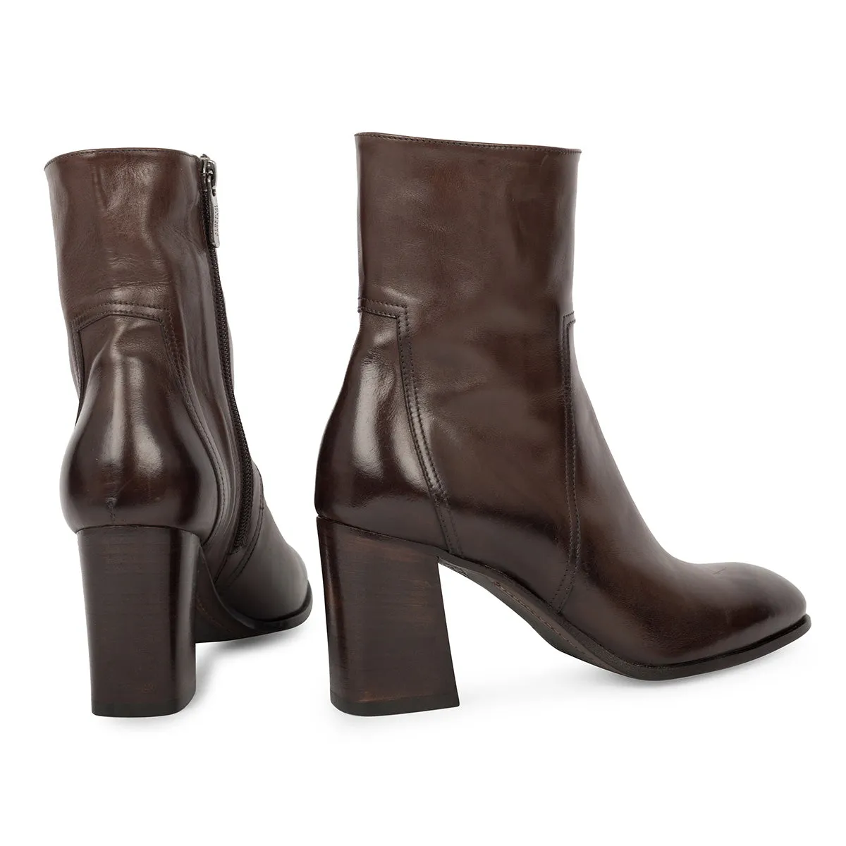 GILL 86020<br>Deep brown boots