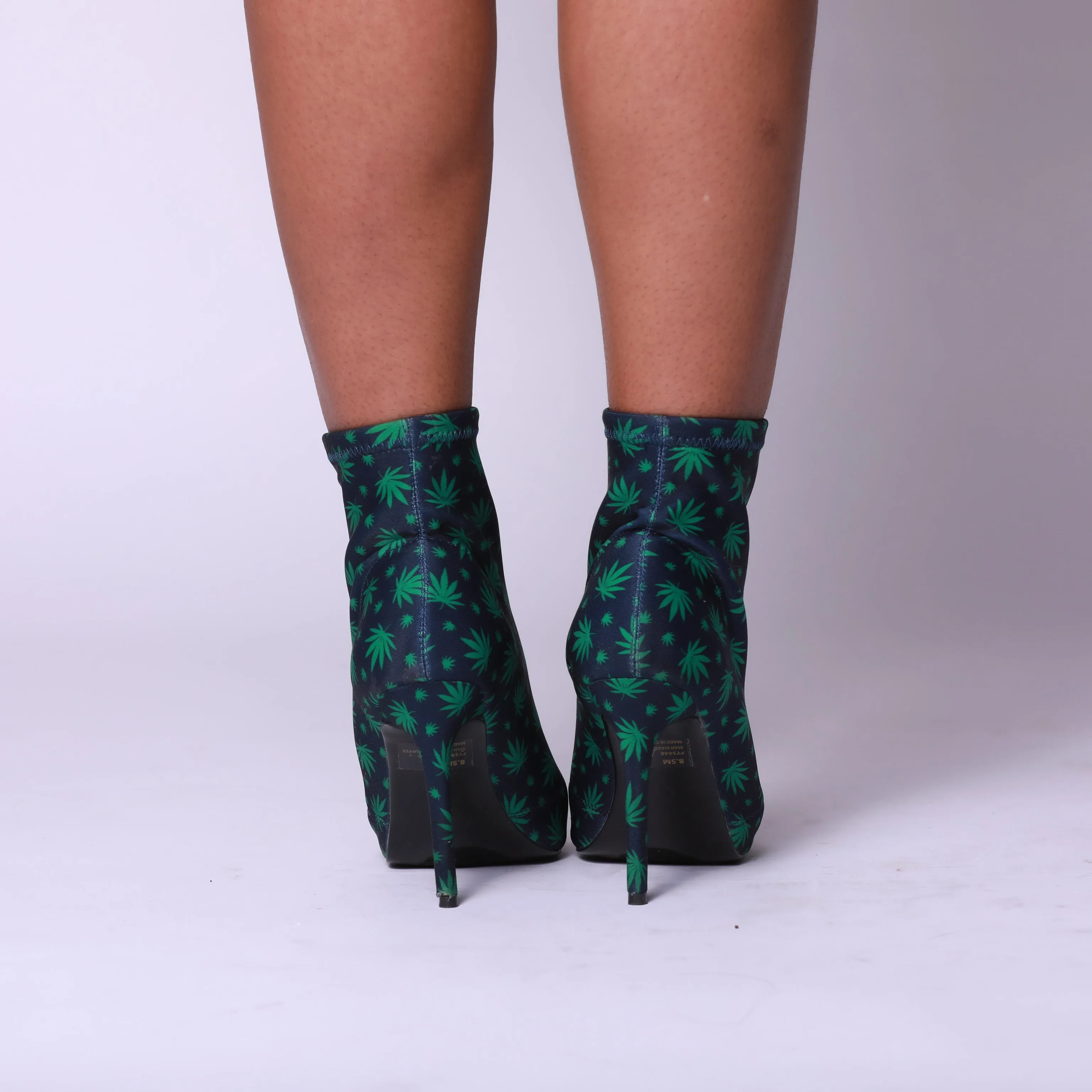 Kush Leaf Pattern Print Open Toe Heel Booties