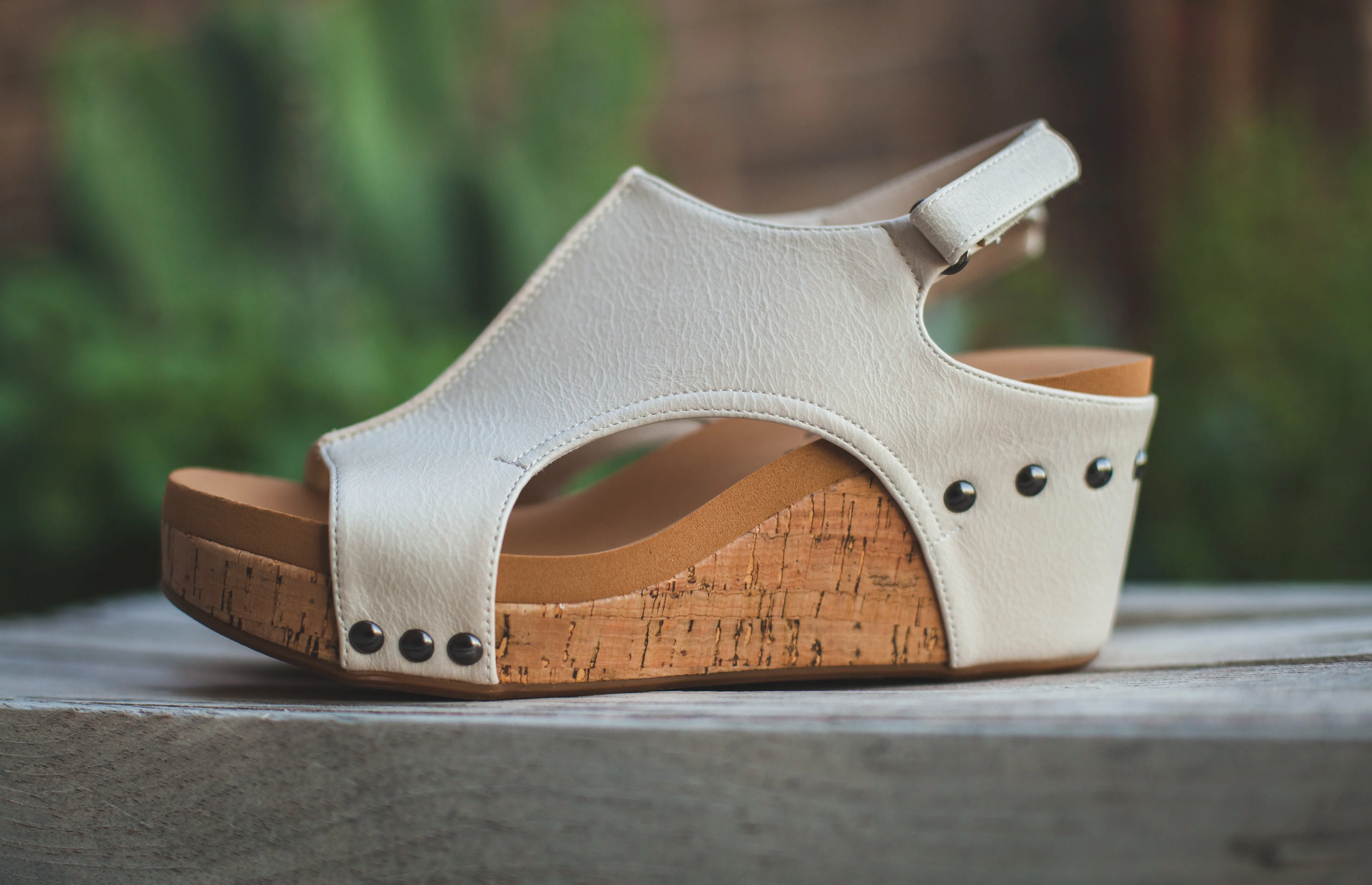 The Carly Wedge in Cream